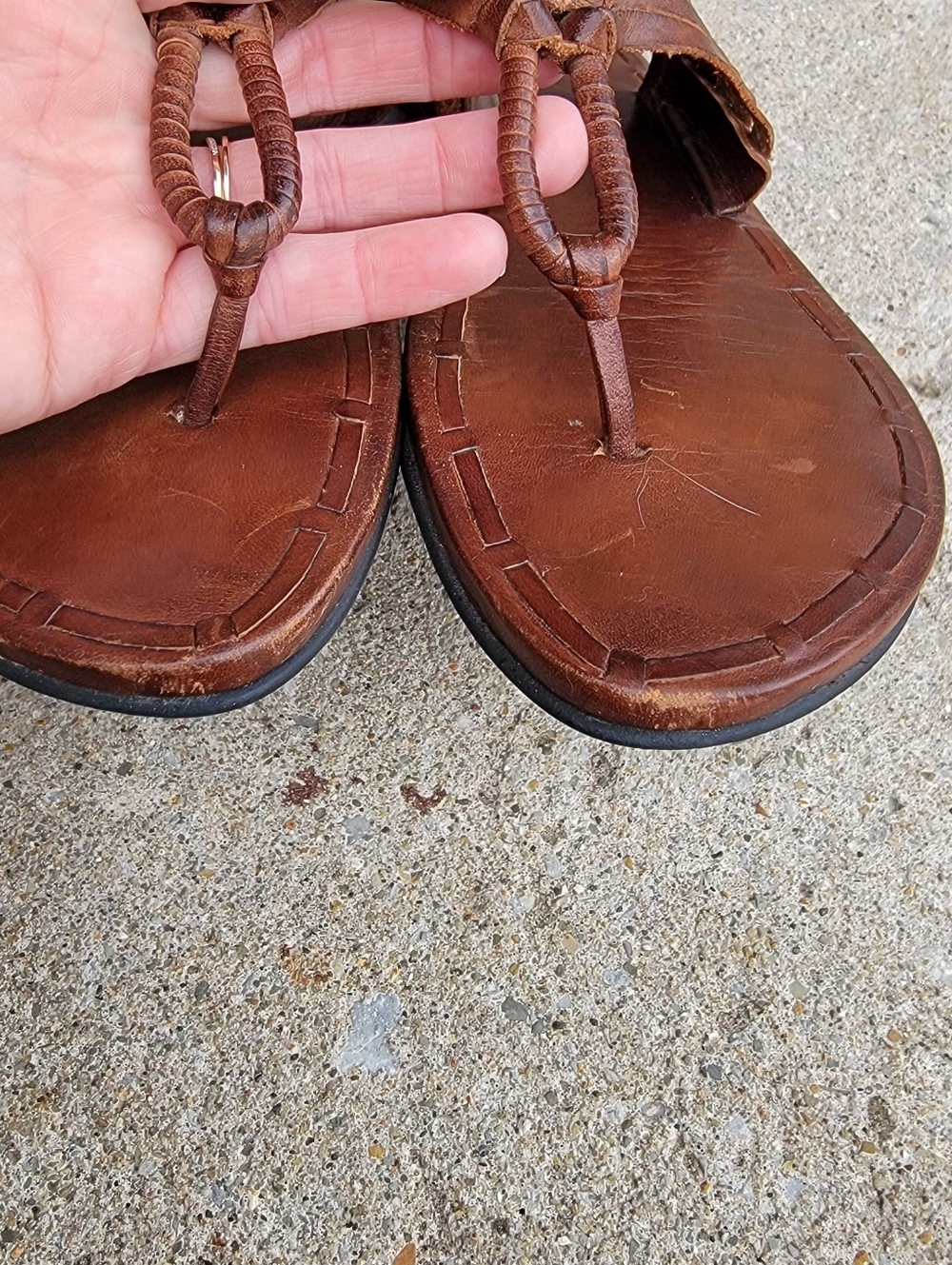 Frye Cognac Brown Leather Braided Thong Flip Flop Sandals 10 - Picture 12 of 16